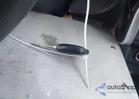 2019 Toyota Corolla Le from USA, damaged, VIN 5YFBURHE4KP935659